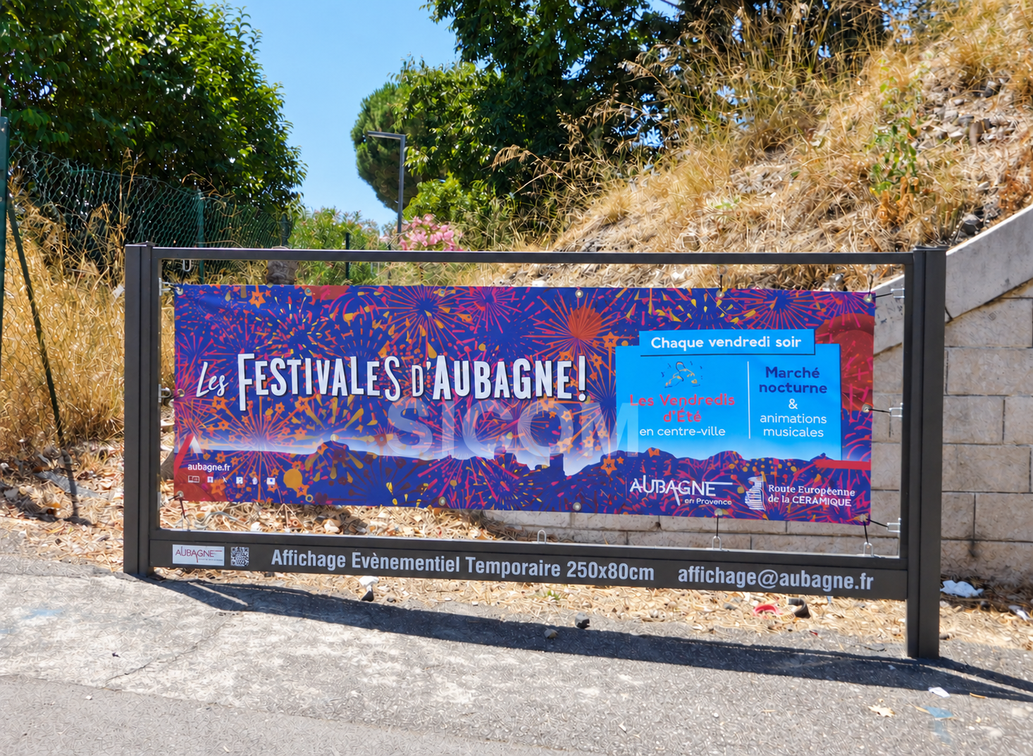 SUPPORT POUR BÂCHE ÉVÉNEMENTIELLE